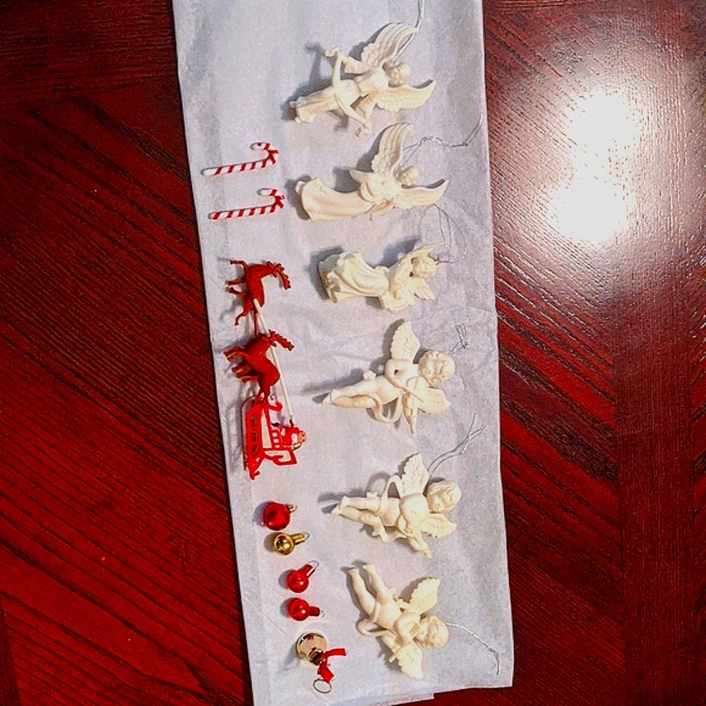 Ornaments ChristmasAngels w/Santa & Reindeer Sleigh,Candy Canes, & Bell